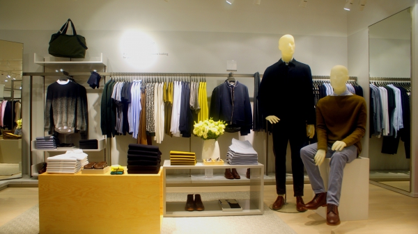 COS服裝專(zhuān)賣(mài)店-室內(nèi)效果圖